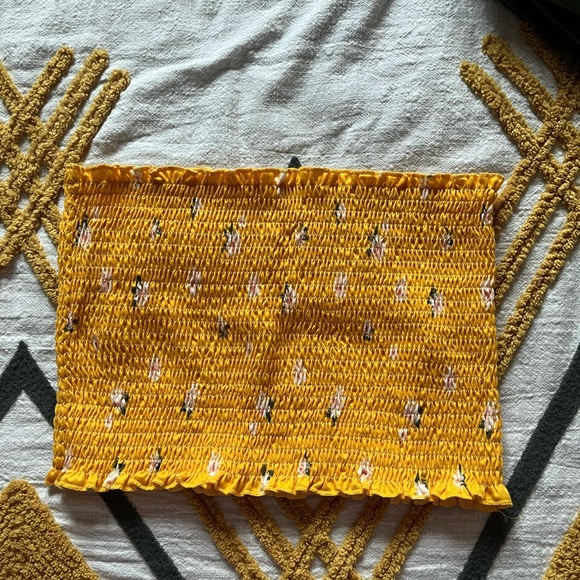 Croptop - Picture 1 of 1